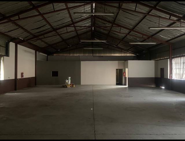 500M² WAREHOUSE TO LET IN WYNBERG